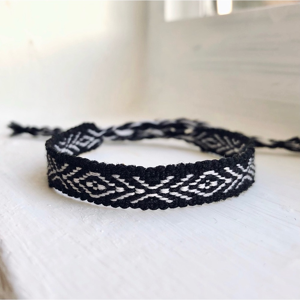 Black & White <⁘> Boho Woven Bracelet